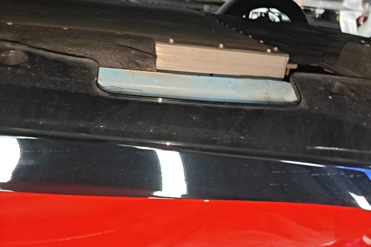 Used NETA GT 2023 580 AWD Right Side Sill