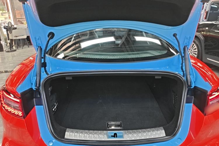 Used NETA GT 2023 580 AWD Trunk