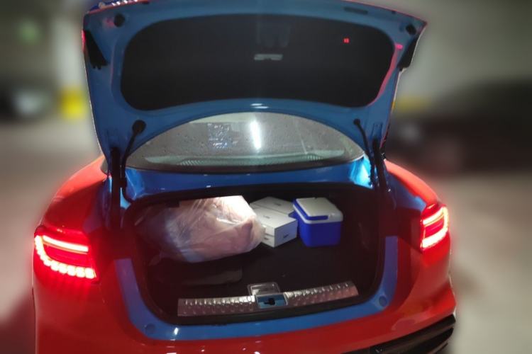 Used NETA GT 2023 580 AWD Trunk