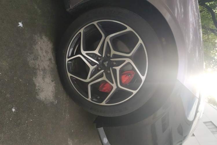 Used NETA GT 2023 580 AWD Right Front Wheel Hub