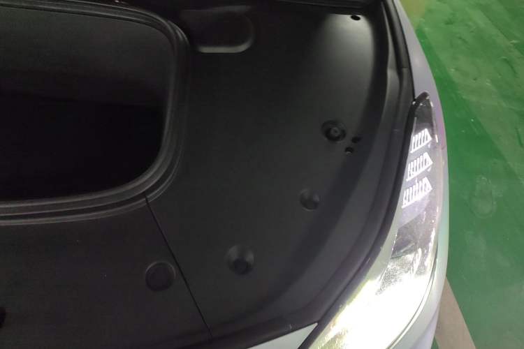 Used NETA GT 2023 580 AWD Engine Bay Left