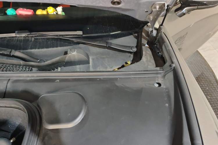 Used NETA GT 2023 580 AWD Engine Bay Left