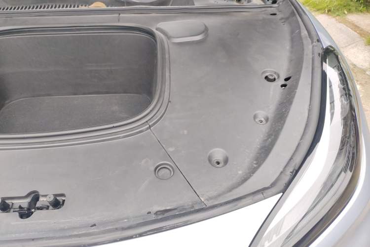 Used NETA GT 2023 580 AWD Engine Bay Left
