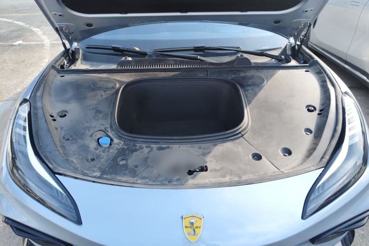 Used NETA GT 2023 560 Engine Bay