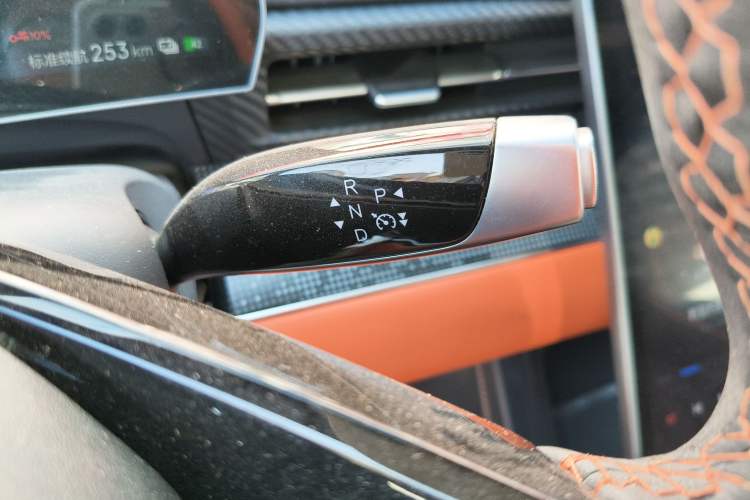 Used NETA GT 2023 580 AWD Gear Lever