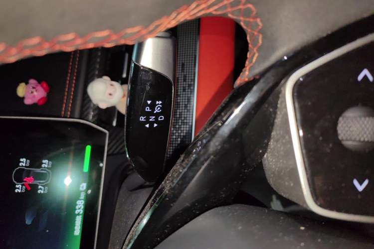 Used NETA GT 2023 580 AWD Gear Lever