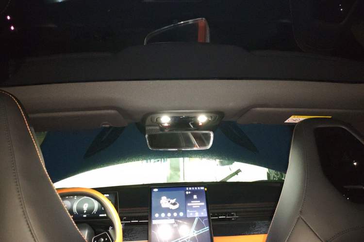 Used NETA GT 2023 660 Headliner