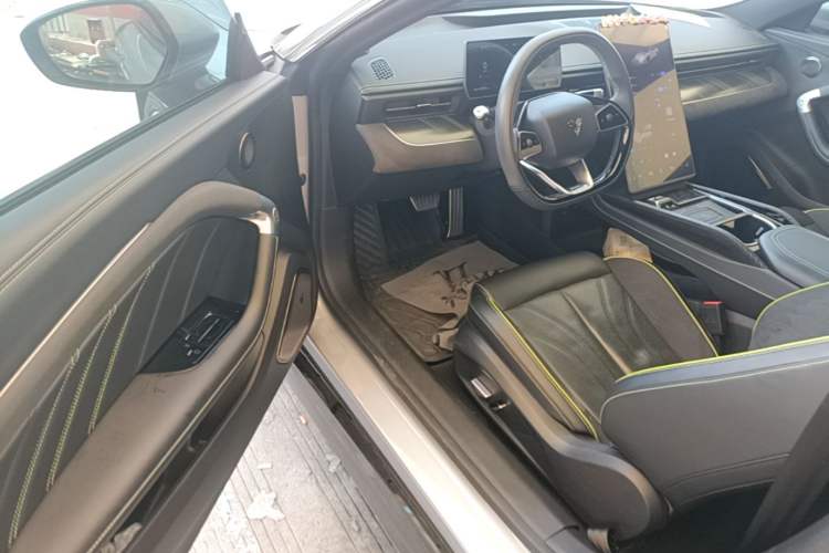 Used NETA GT 2023 560 Left Front Seat