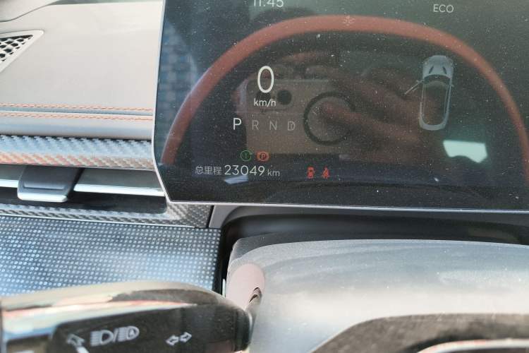 Used NETA GT 2023 580 AWD Odometer Close Up