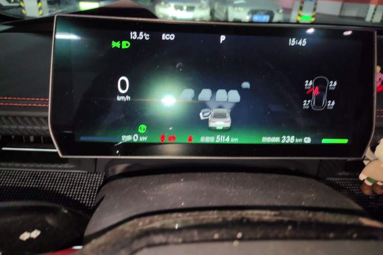Used NETA GT 2023 580 AWD Odometer Close Up