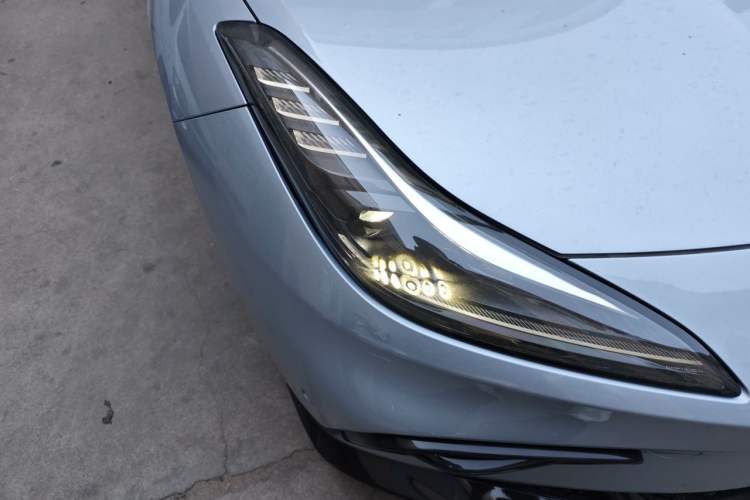 Used NETA GT 2023 660 Right Front Headlight