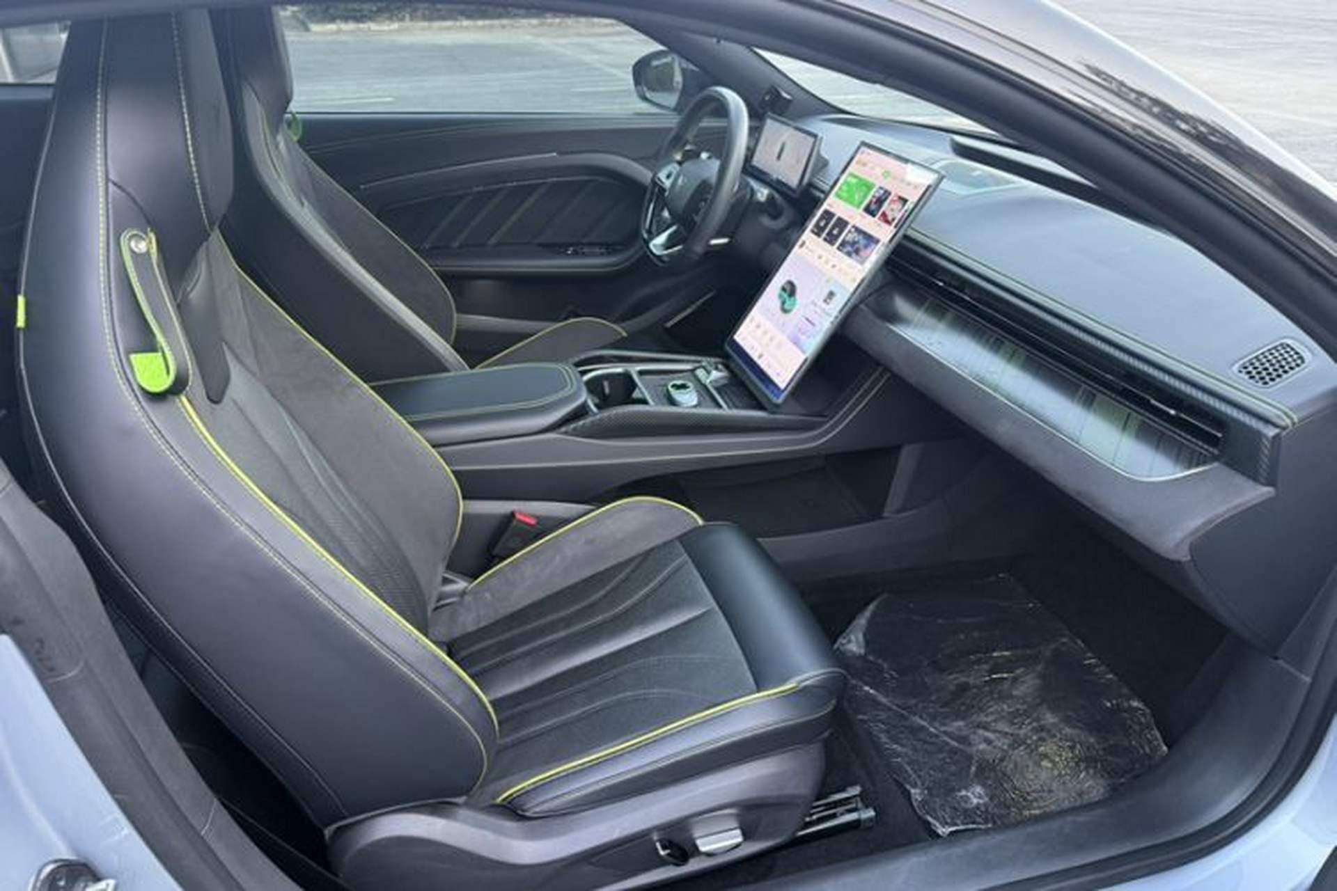 Used NETA GT 2023 560 Right Front Seat