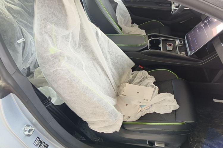Used NETA GT 2023 560 Right Front Seat