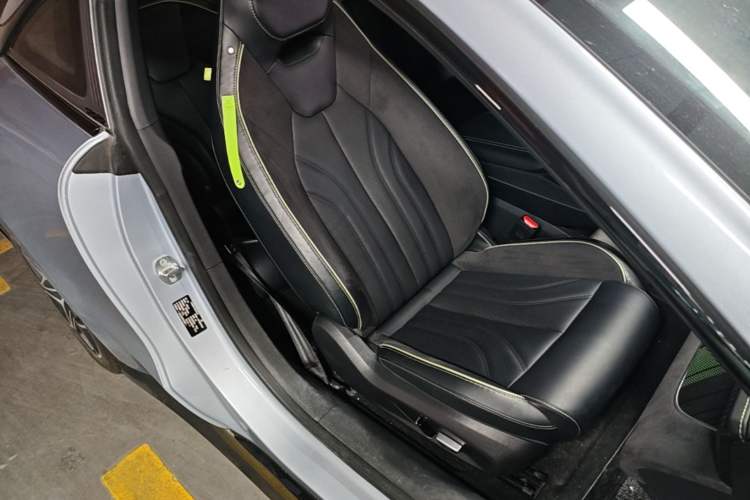 Used NETA GT 2023 560 Lite Right Front Seat