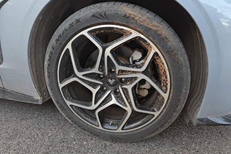 Used NETA GT 2023 560 Right Front Wheel Hub