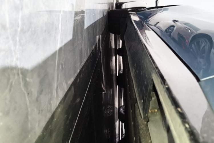 Used NETA GT 2023 580 AWD Right Side Sill