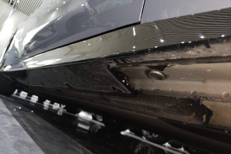 Used NETA GT 2023 580 AWD Right Side Sill