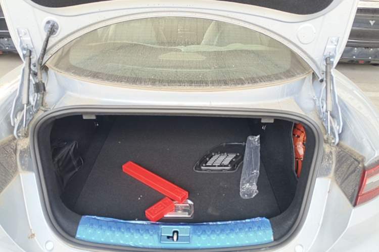 Used NETA GT 2023 560 Trunk