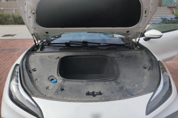 Used NETA GT 2023 560 Engine Bay