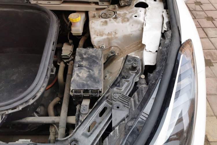 Used NETA GT 2023 580 AWD Sport Edition Engine Bay Left
