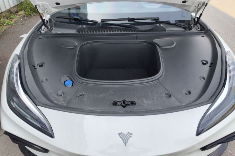 Used NETA GT 2023 560 Engine Bay
