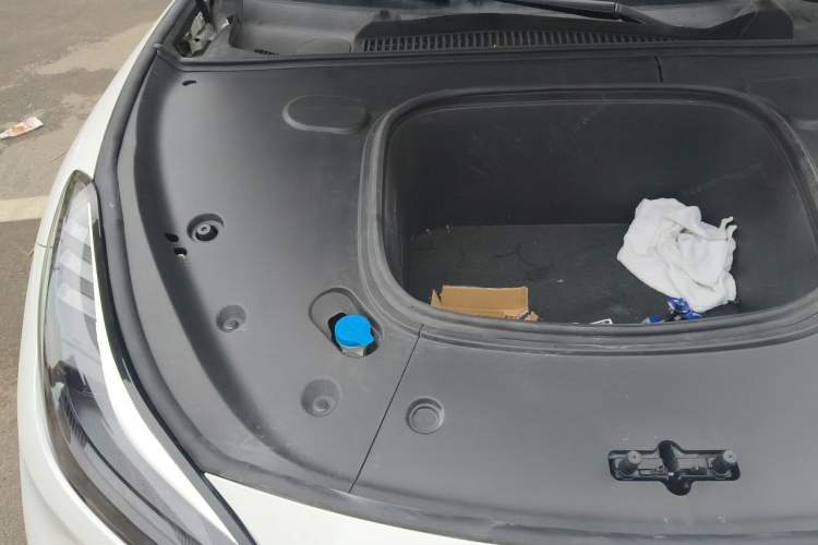 Used NETA GT 2023 560 Engine Bay Right
