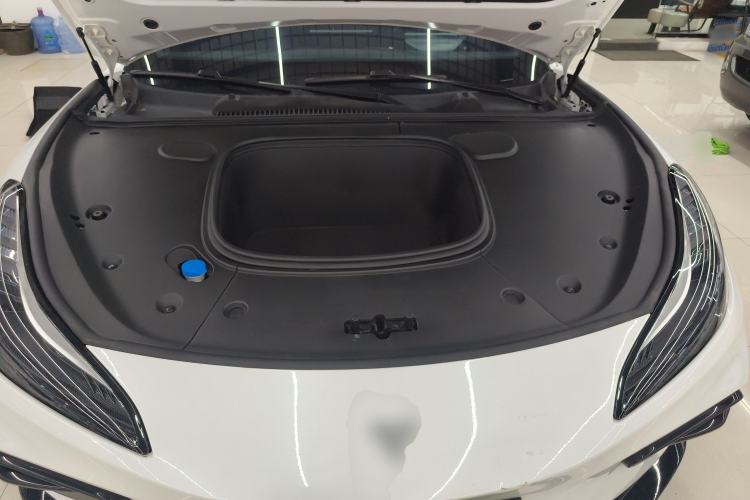 Used NETA GT 2023 560 Engine Bay