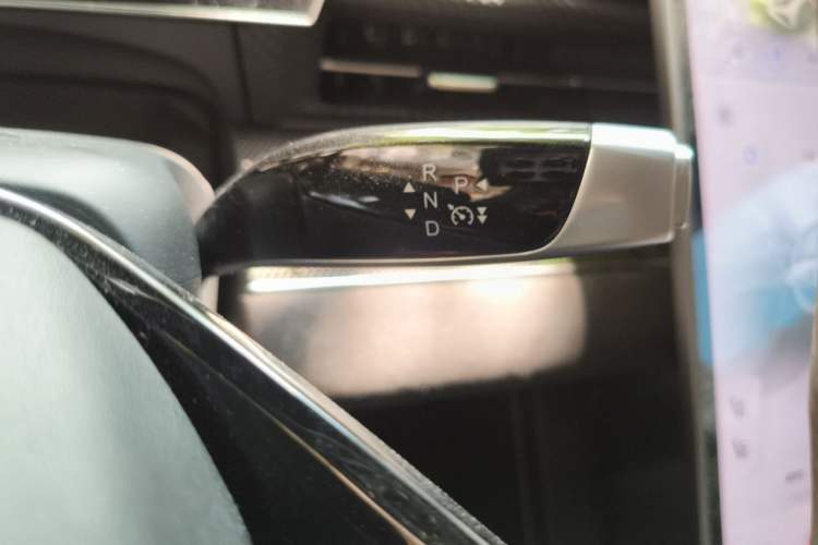 Used NETA GT 2023 580 AWD Gear Lever