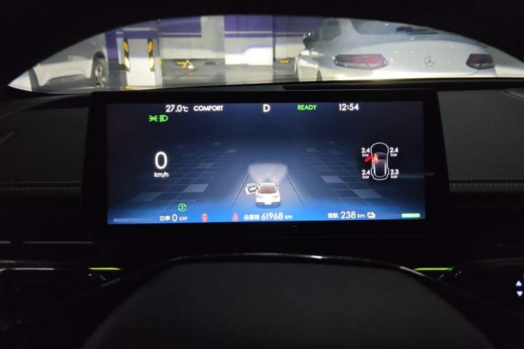 Used NETA GT 2023 560 Instrument Cluster