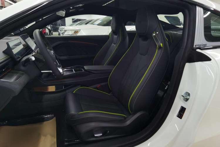 Used NETA GT 2023 560 Left Front Seat