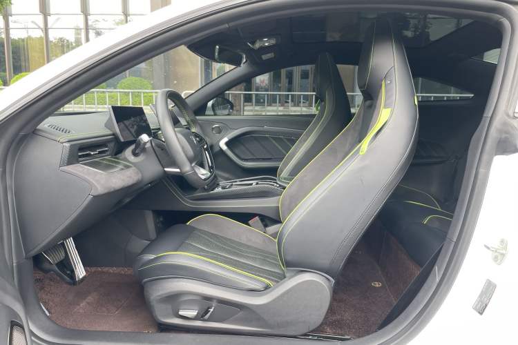 Used NETA GT 2023 560 Left Front Seat