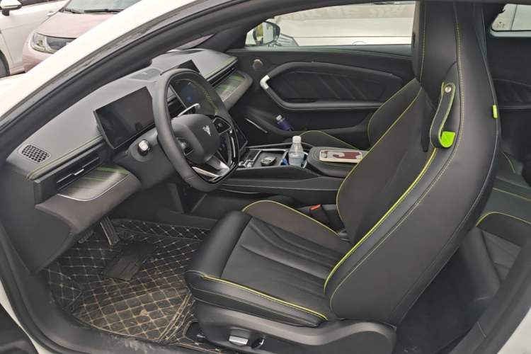 Used NETA GT 2023 560 Left Front Seat