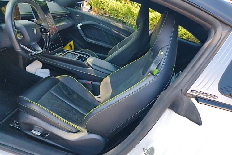 Used NETA GT 2023 560 Left Rear Seat