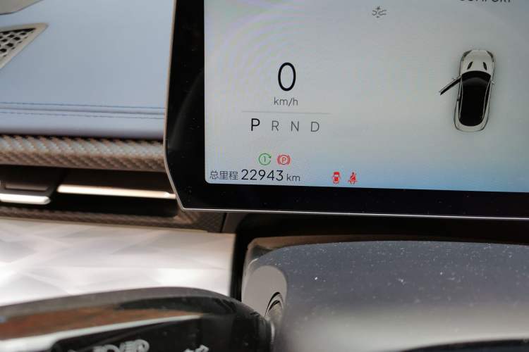 Used NETA GT 2023 580 AWD Sport Edition Odometer Close Up