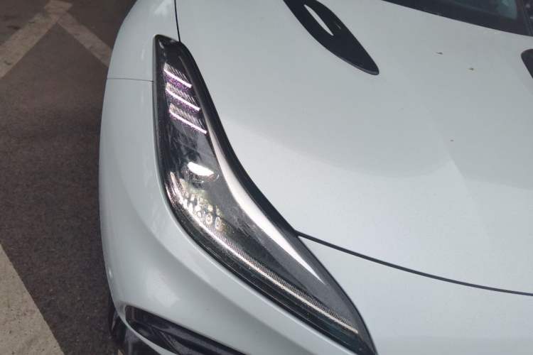 Used NETA GT 2023 580 AWD Right Front Headlight