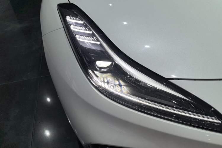 Used NETA GT 2023 580 AWD Right Front Headlight