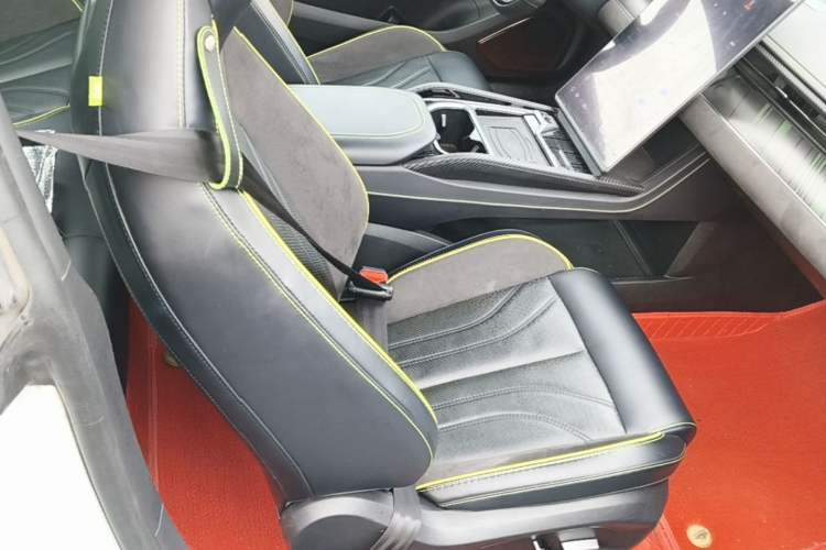 Used NETA GT 2023 560 Right Front Seat