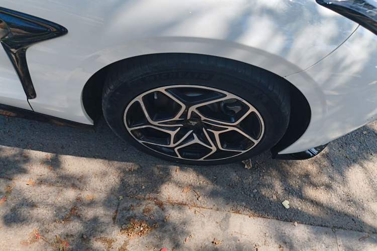 Used NETA GT 2023 560 Right Front Wheel Hub