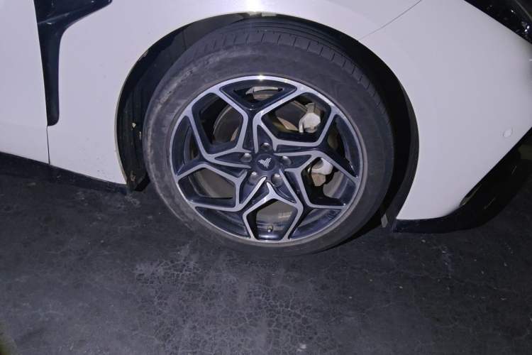 Used NETA GT 2023 560 Right Front Wheel Hub