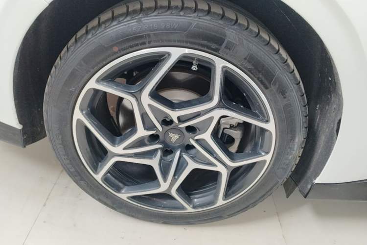Used NETA GT 2023 560 Right Rear Wheel Hub