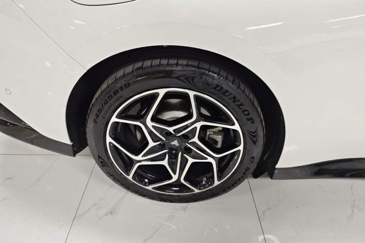 Used NETA GT 2023 660 Right Rear Wheel Hub