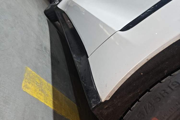 Used NETA GT 2023 560 Lite Right Side Sill