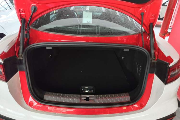 Used NETA GT 2023 560 Trunk