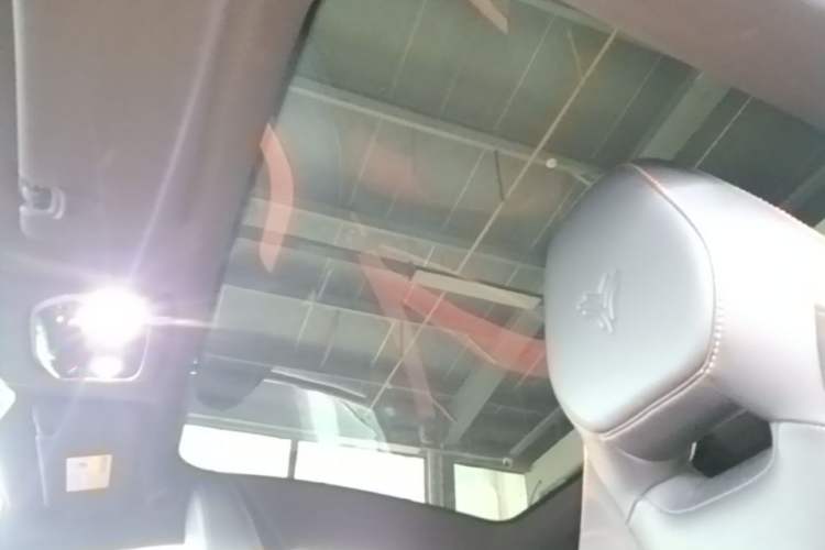 Used NETA GT 2023 580 AWD Headliner