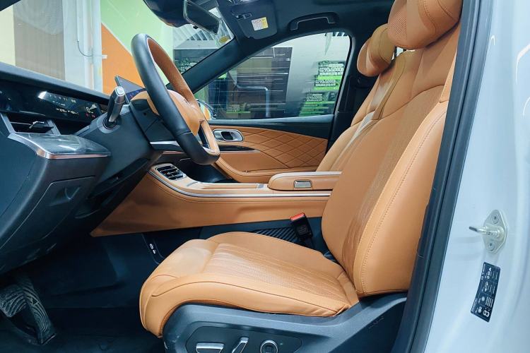 Used NETA L 2024 Extended-Range 220 Flash-Charge Edition Interior 5