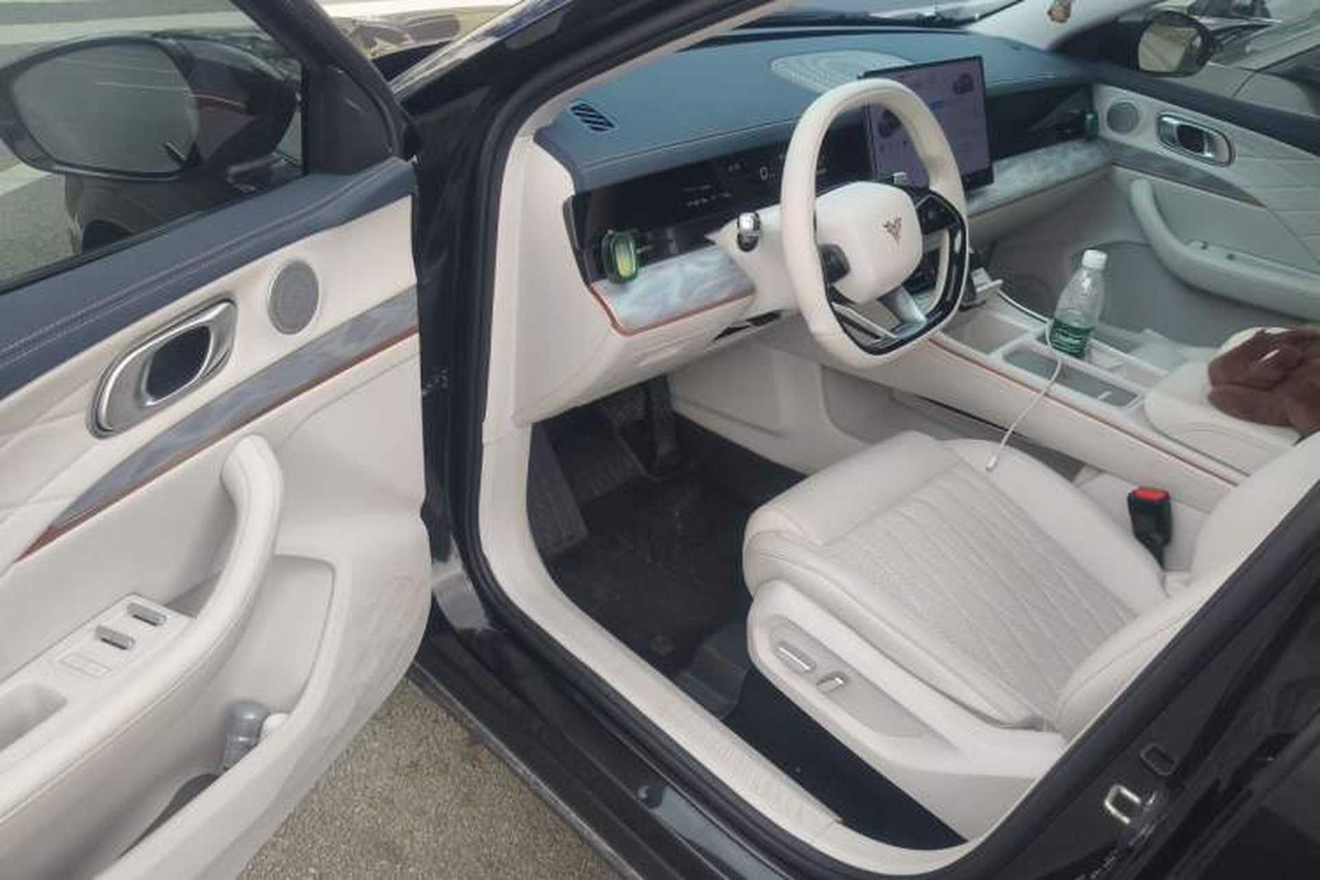 Used NETA L 2024 Extended-Range 310 Flash-Charge Edition Driver Seat