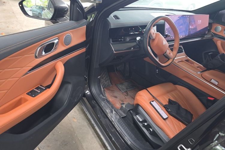 Used NETA L 2024 Extended-Range 220 Flash-Charge Edition Driver Seat