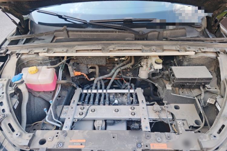 Used NETA L 2024 Pure Electric 510 Flash-Charge Red Edition Engine Bay