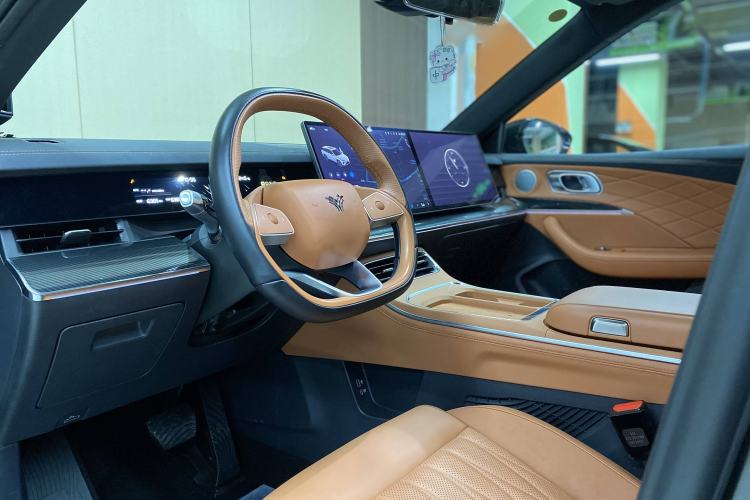 Used NETA L 2024 Extended-Range 220 Flash-Charge Edition Interior 2