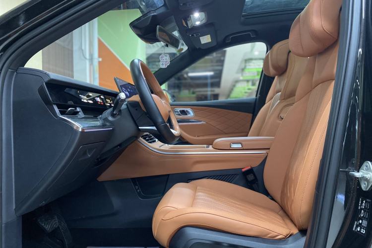 Used NETA L 2024 Extended-Range 220 Flash-Charge Edition Interior 3